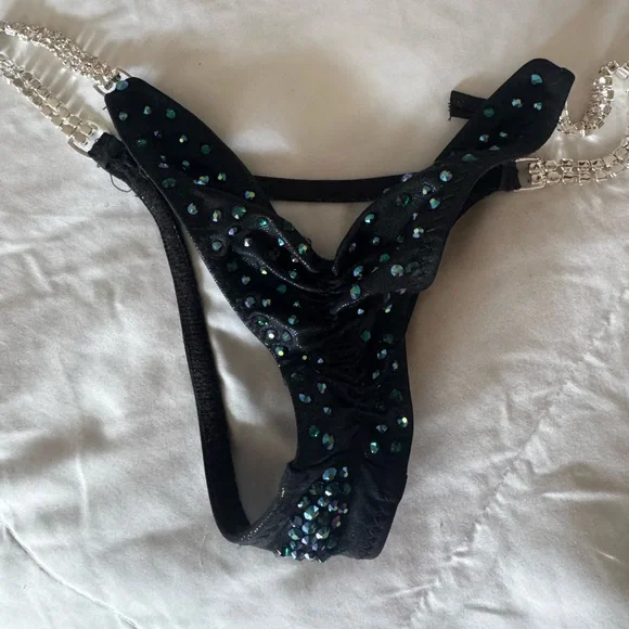 SOLD NEW Toxic Angelz Bikini Suit - Picture 6 of 7